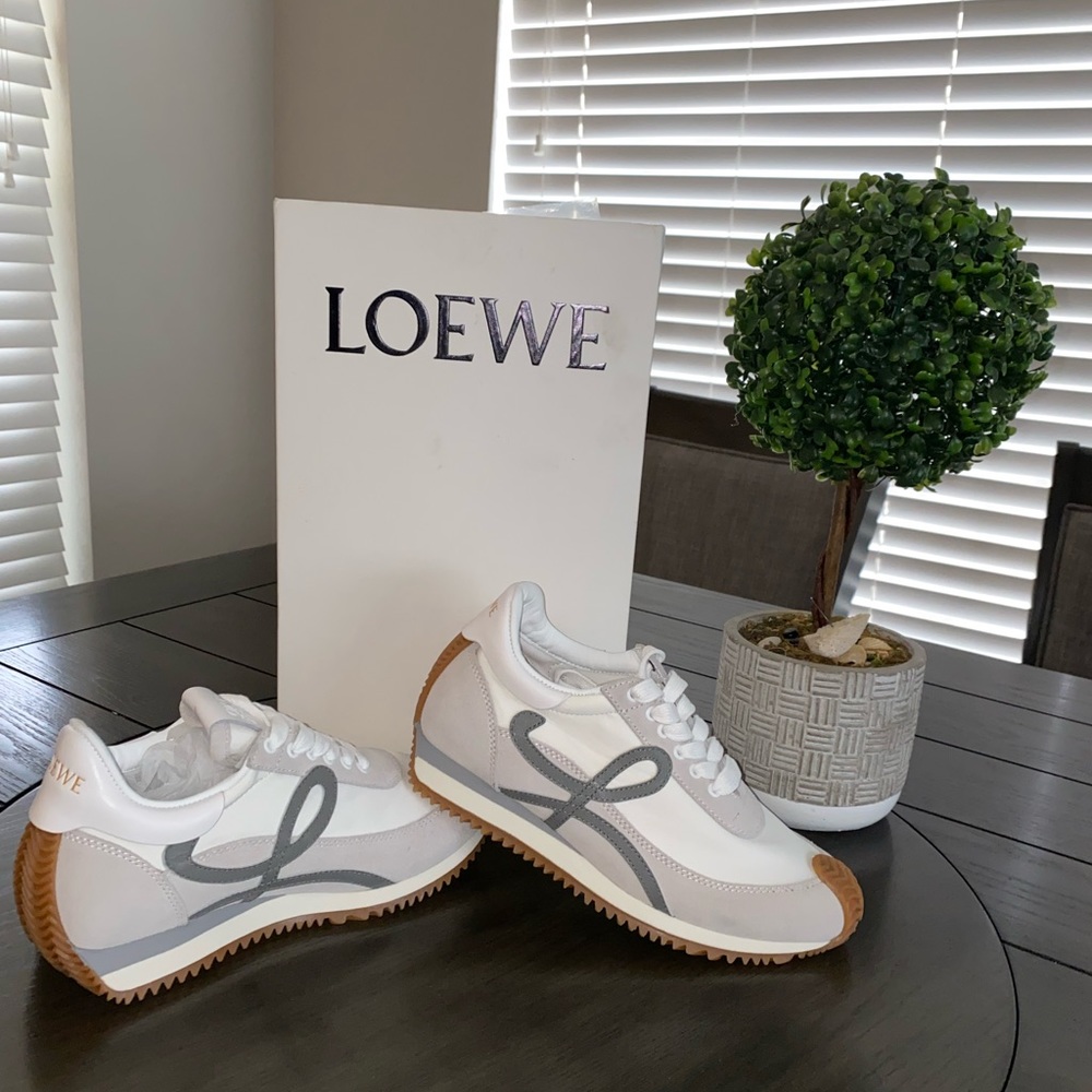 Loewe 1 size 5 Bran New in Box!! - Picture 5 of 5